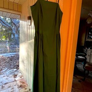 Elegant Green Evening Dress